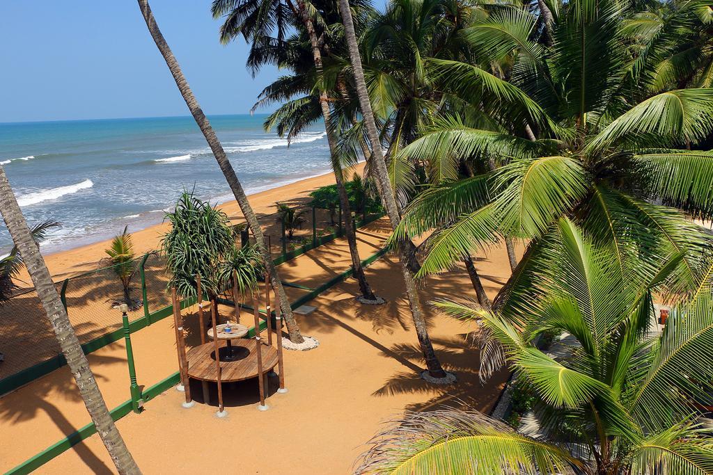 Roy Villa Beach Hotel Kalutara Exterior photo